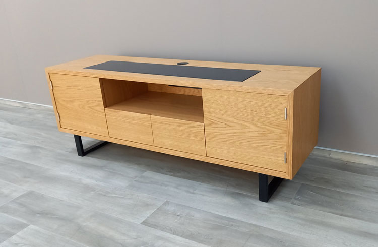 Sideboard in Eiche furniert